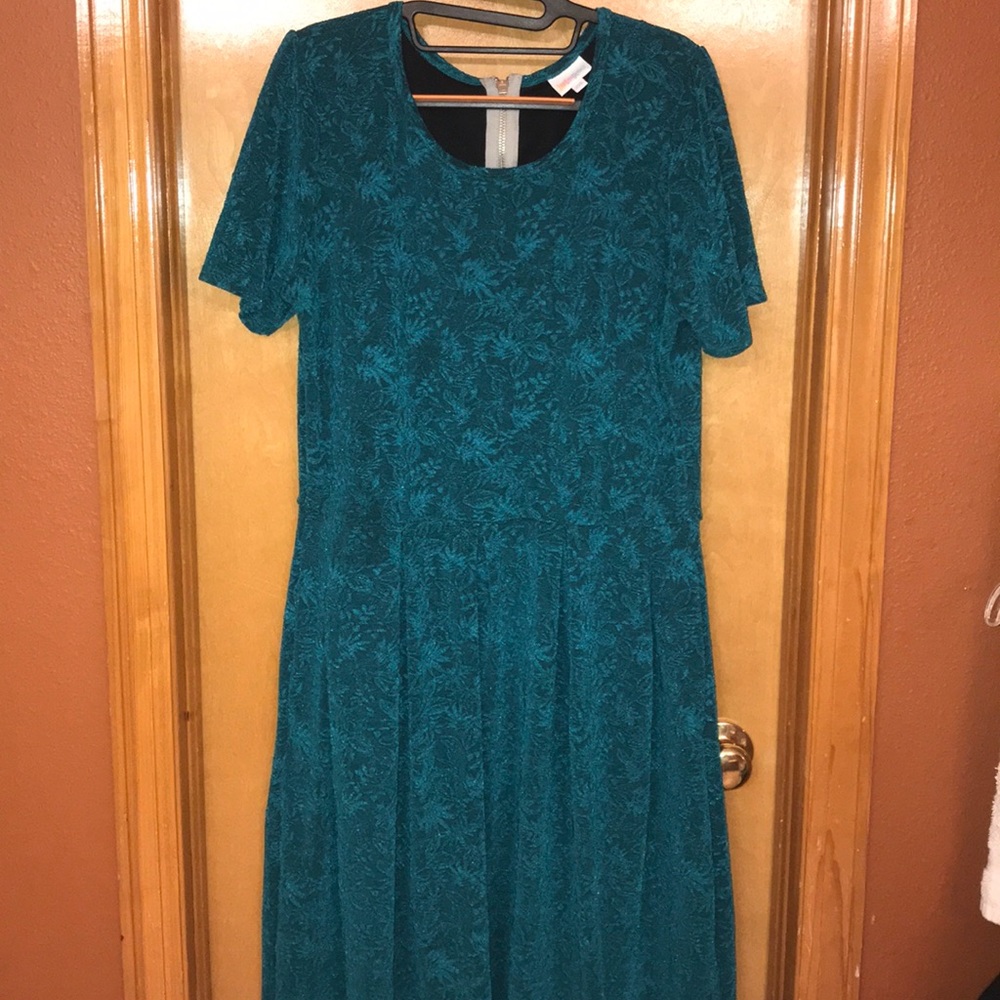 2XL Lularoe Amelia